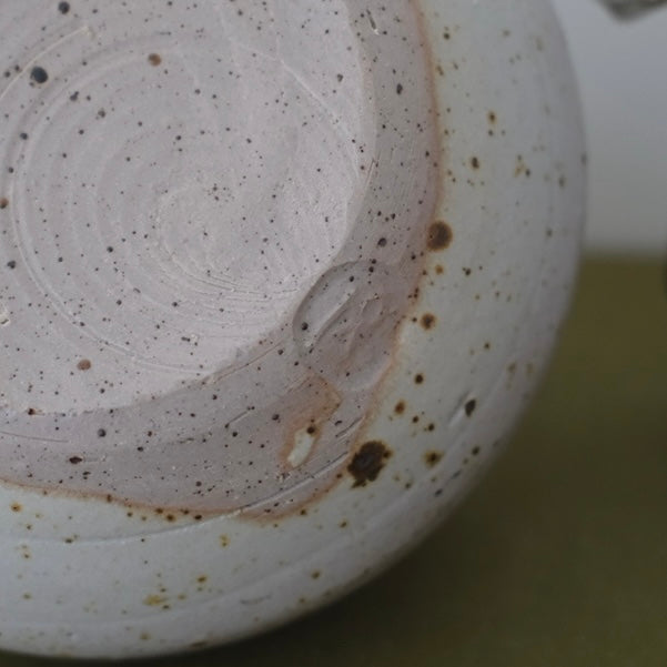 Sandfärgad Keramik Oljelampa