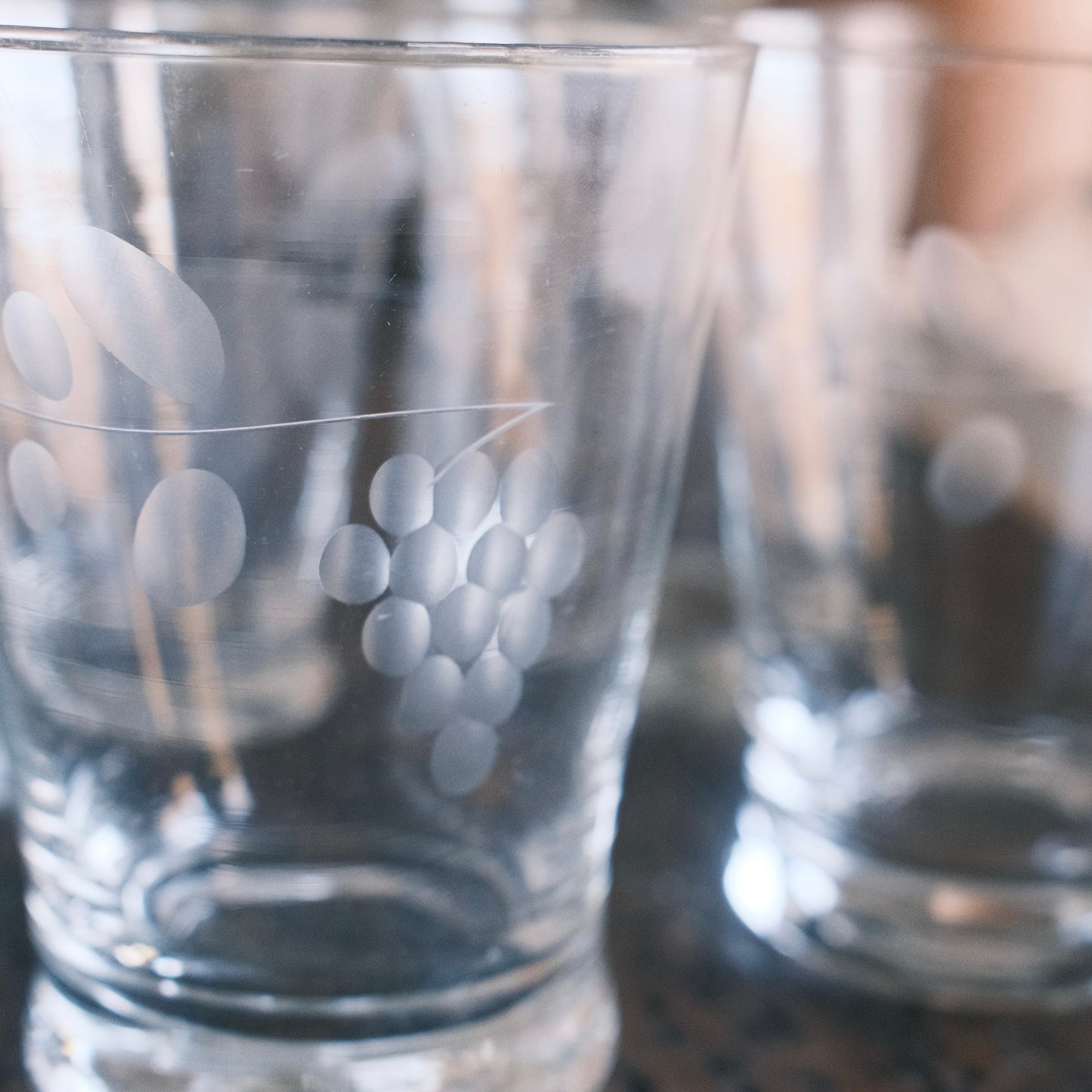 Glas Med Druvmotiv