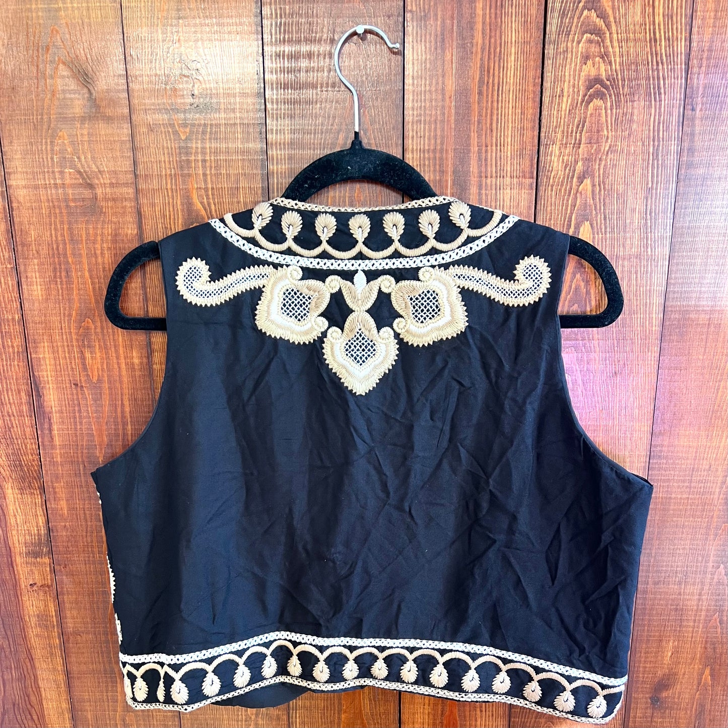 Broderad Väst - Storlek XS/S