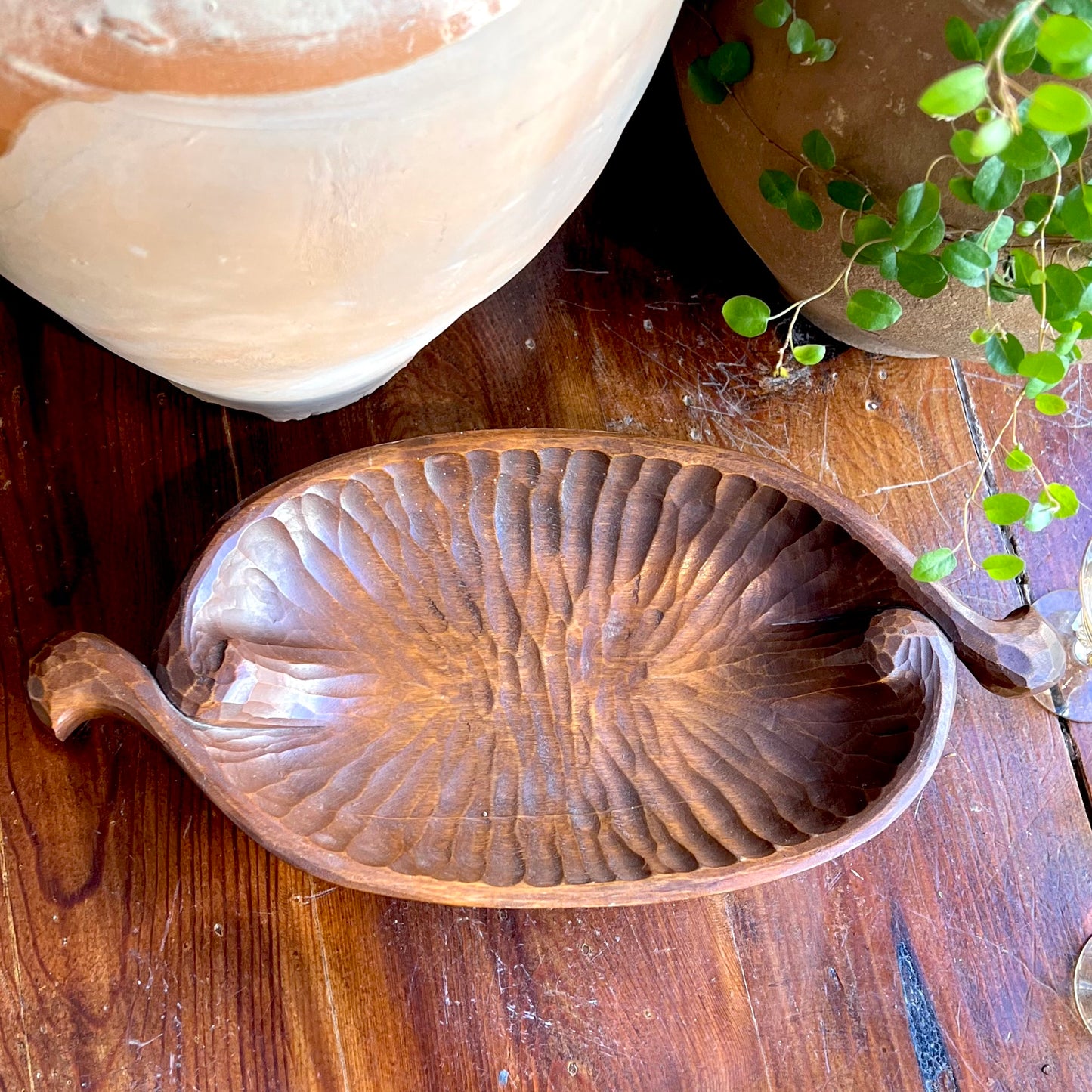 Dekorativ Träskål på Fot