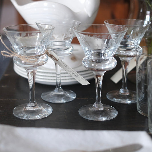 Set med 4 Vintage Vinglas