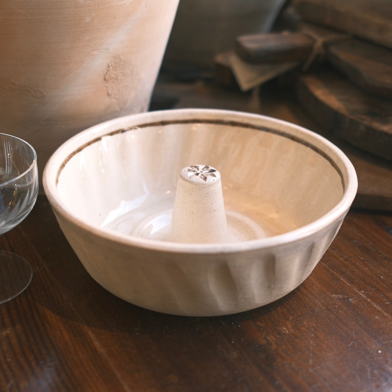 Sockerkaksform i Keramik från Gotland