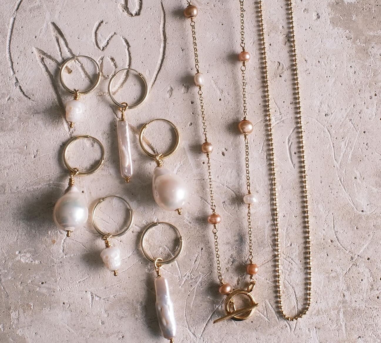 Nixie - Halsband Guld 01